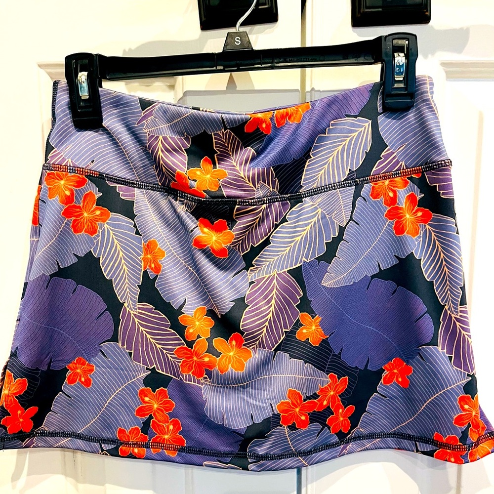 Hawaiian tennis skirt. Size XS. Purple and orange